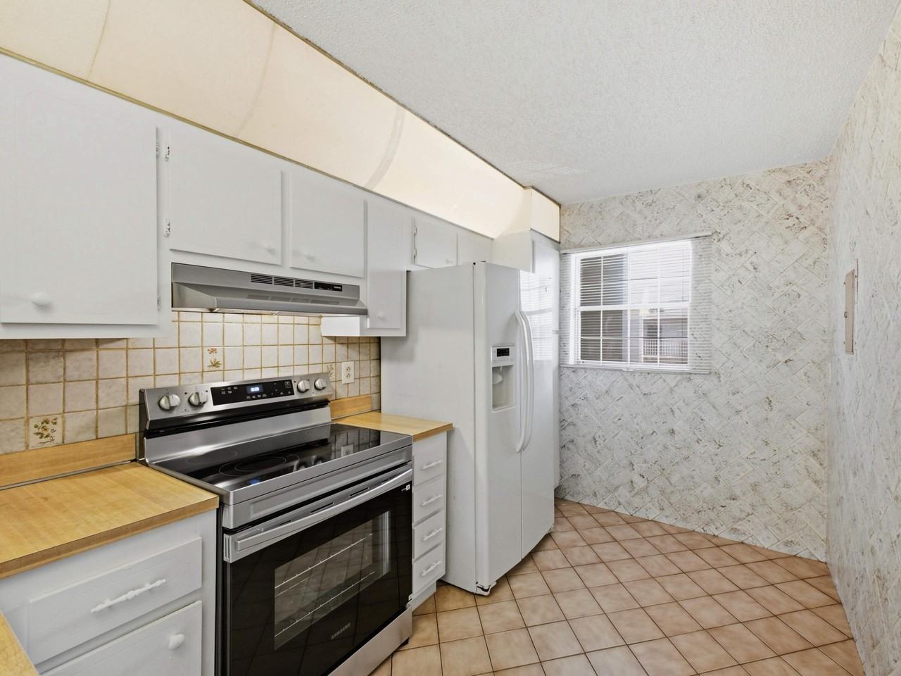 2960 Sw 22nd Ave #8120 - Photo 7 of 38