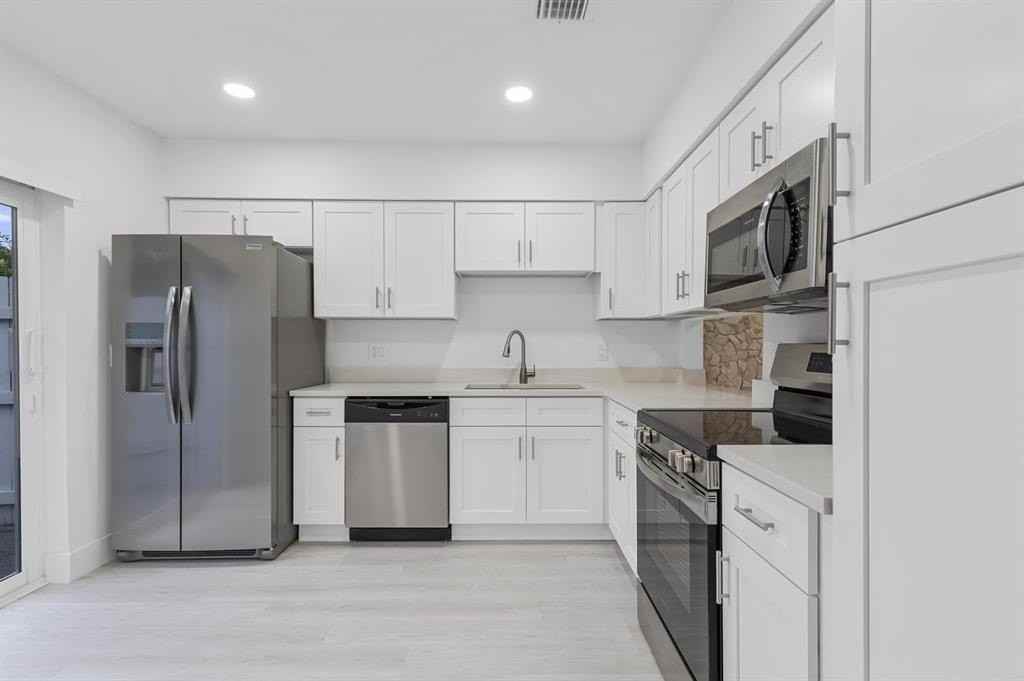 6993 Nw 29th Way - Photo 2 of 18