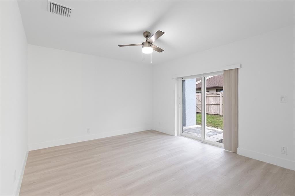 6993 Nw 29th Way - Photo 4 of 18