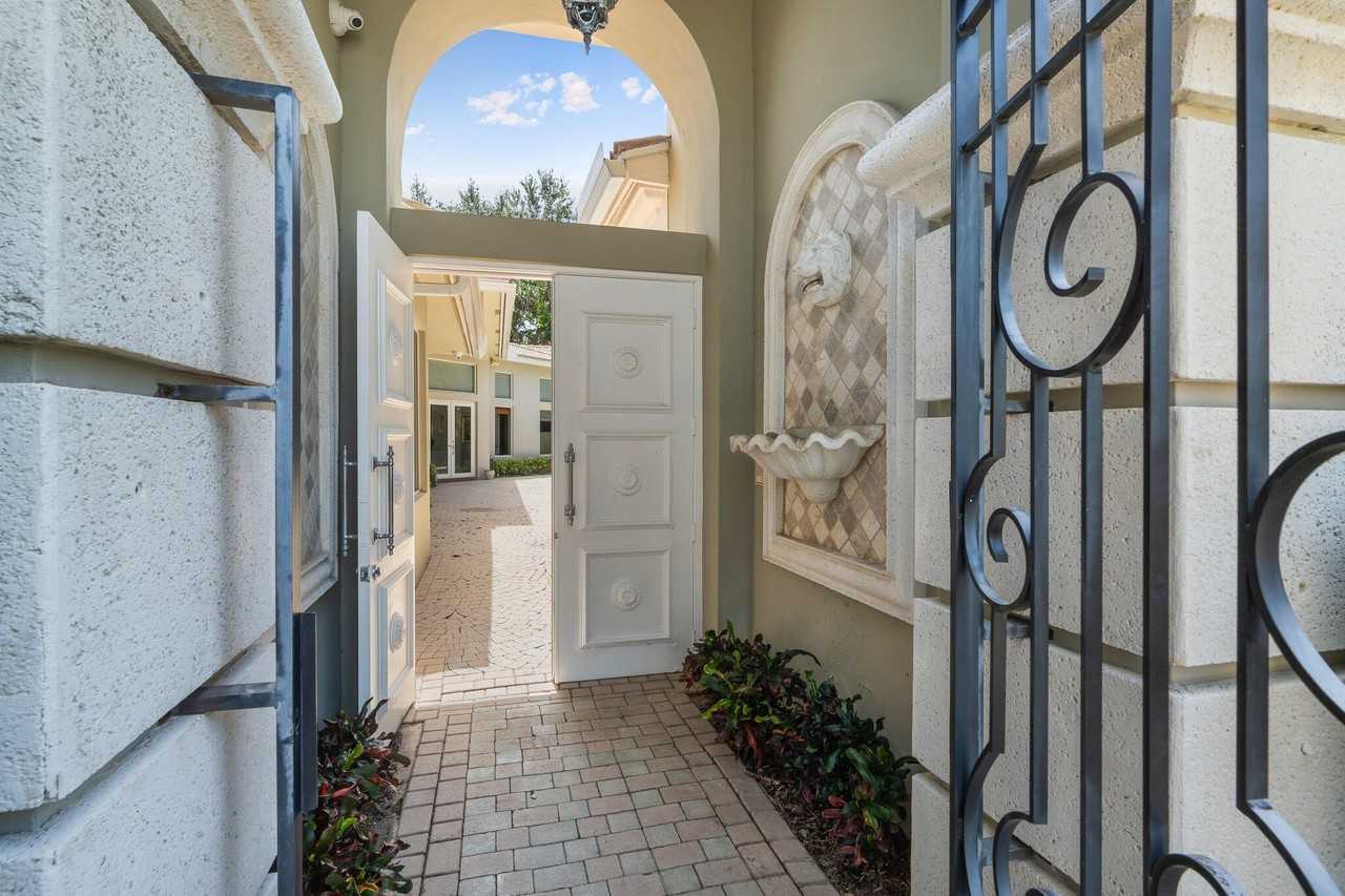16378 Mirasol Way - Photo 6 of 50