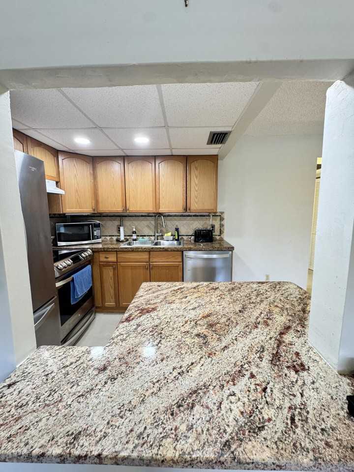 1036 Harwood D #1036 - Photo 6 of 22