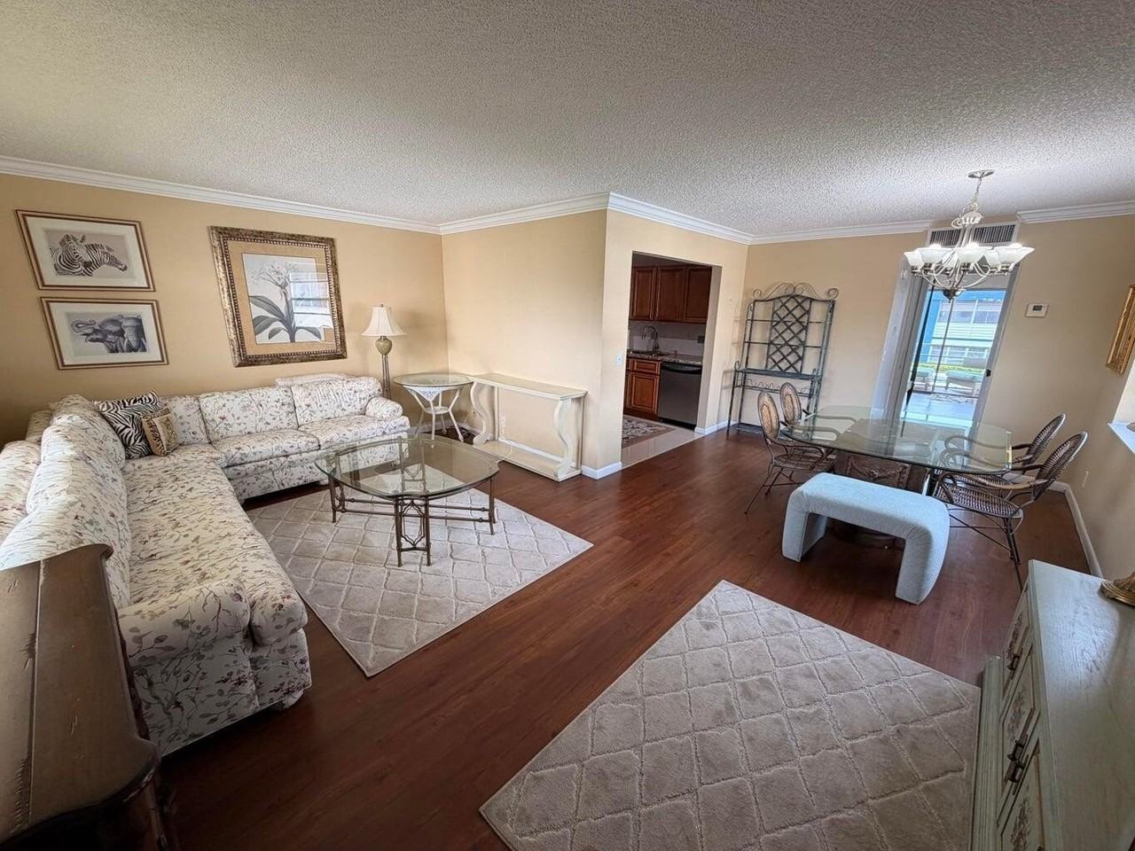 569 Normandy L - Photo 2 of 31