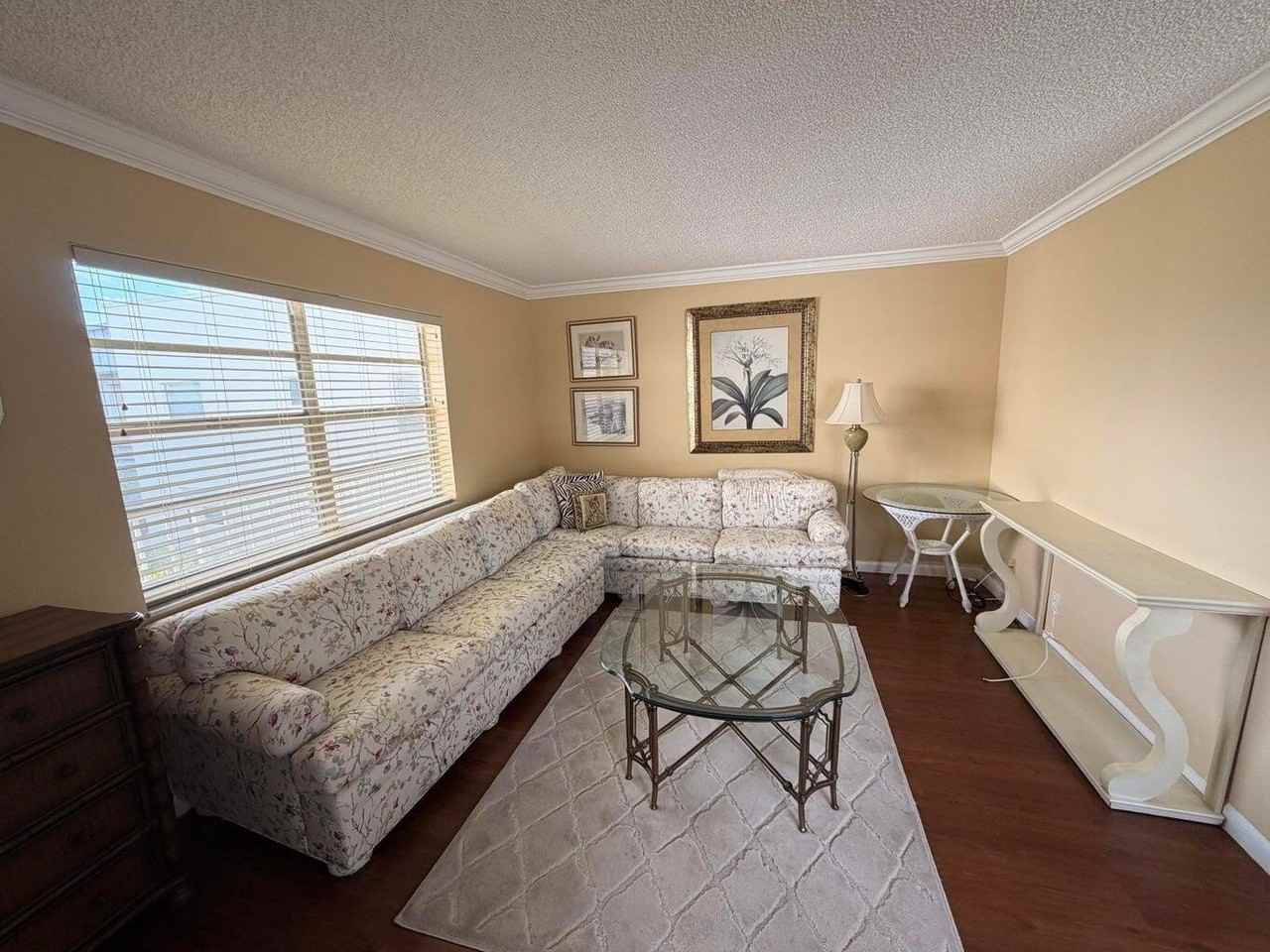 569 Normandy L - Photo 3 of 31