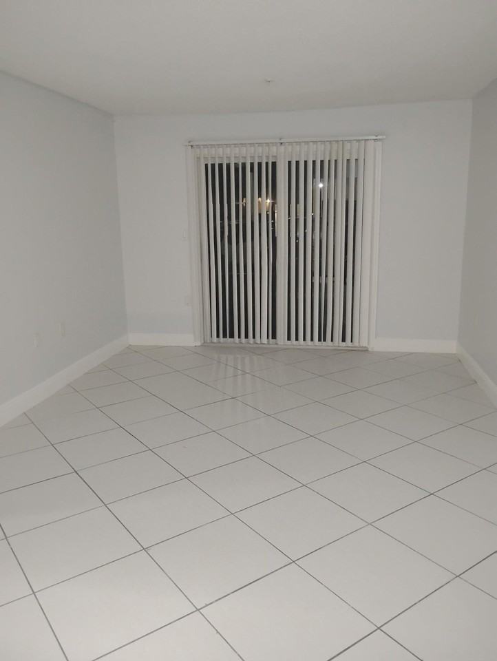 2313 N Congress Ave #18 - Photo 6 of 10