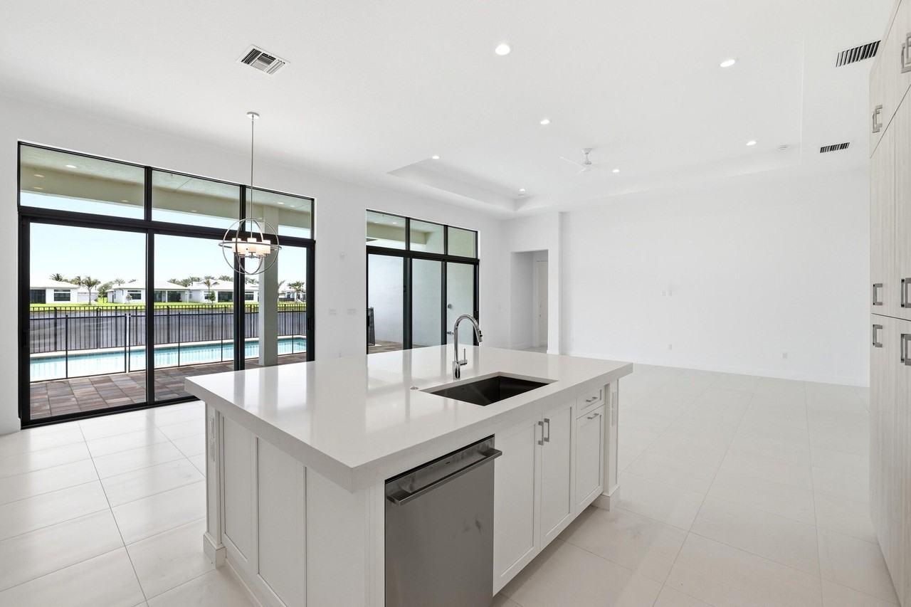 9008 Corsican Finch Ct - Photo 5 of 29
