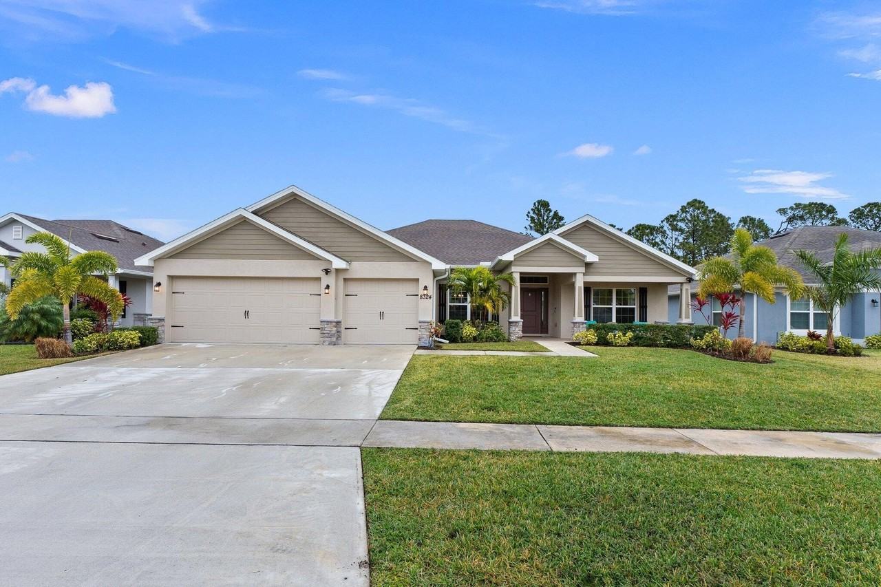 8324 Amalfi Cir - Photo 6 of 50