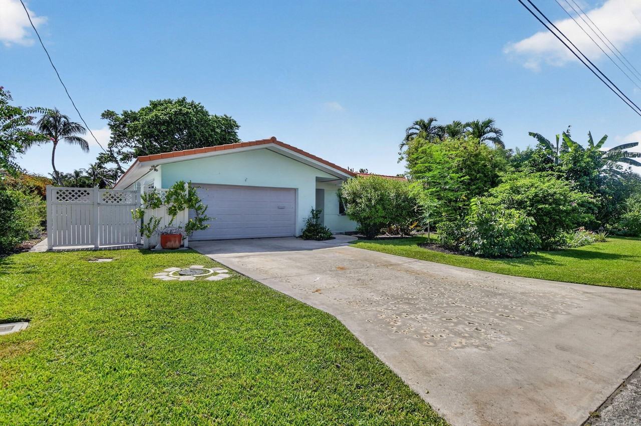 200 Nw 11th Ave - Photo 4 of 50
