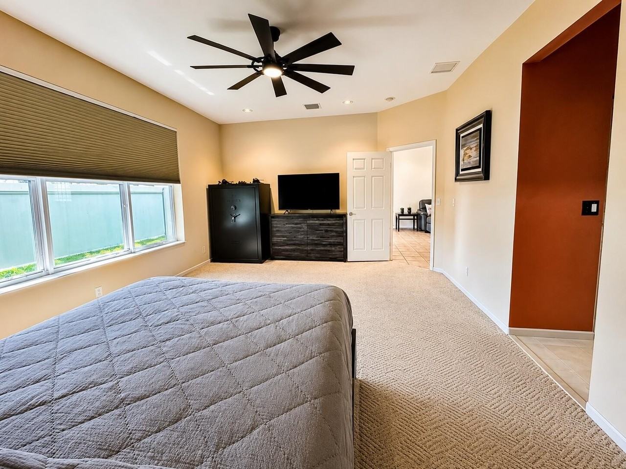5201 Sancerre Cir - Photo 4 of 20