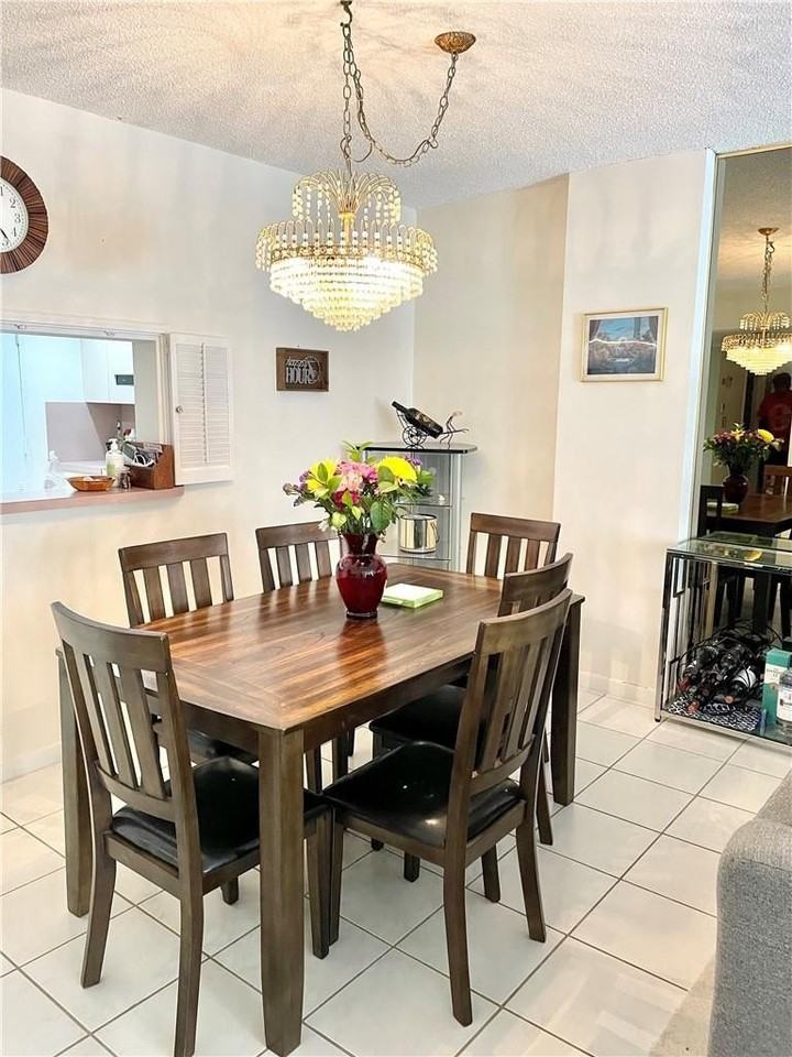 1149 Hillsboro Mile #304 - Photo 5 of 24