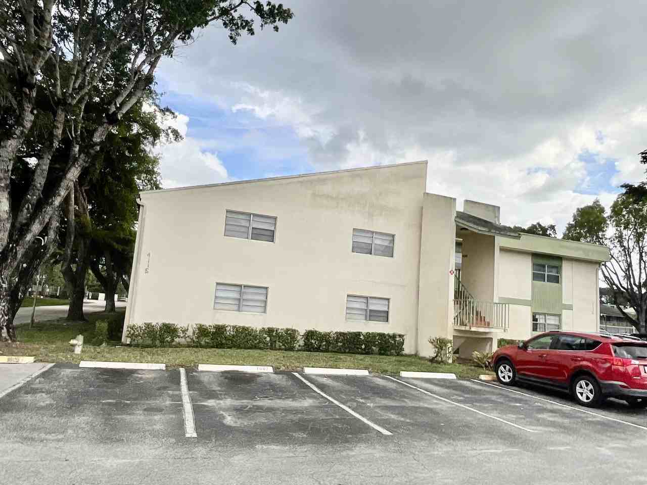4115 Nw 88th Ave #203
