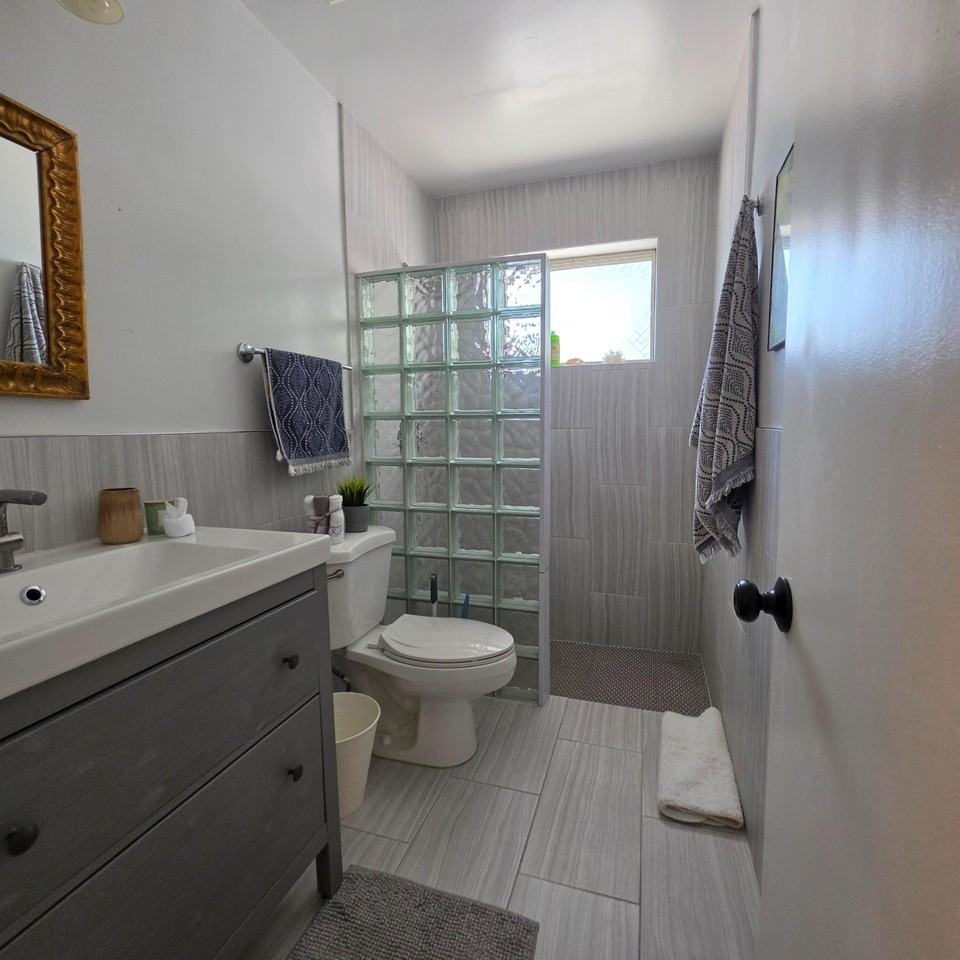 141 Se 2nd Ave - Photo 5 of 5