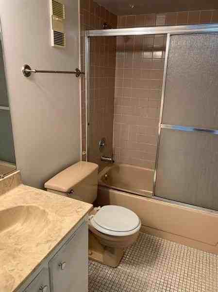 7840 Nw 50th St #108 - Photo 6 of 8