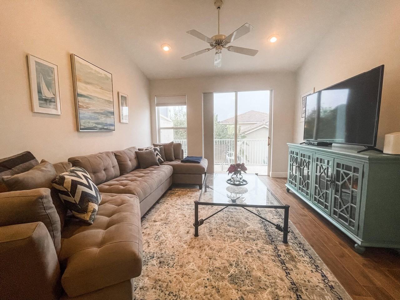 8402 Mulligan Cir - Photo 5 of 24