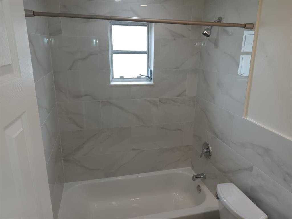 6300 Sw 41st Pl - Photo 4 of 5