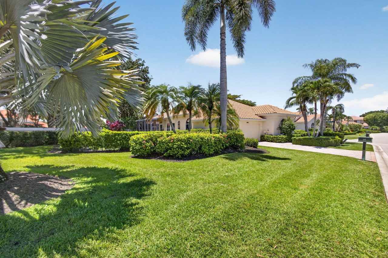 1048 Diamond Head Way - Photo 4 of 36