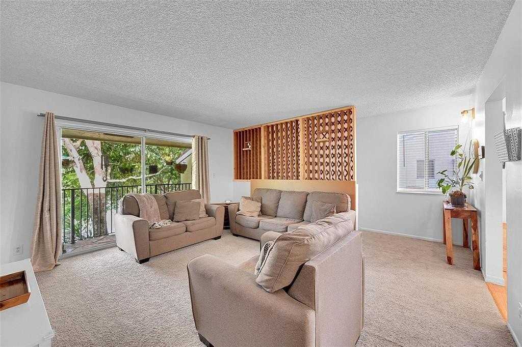 117 Gardens Dr #204 - Photo 2 of 32