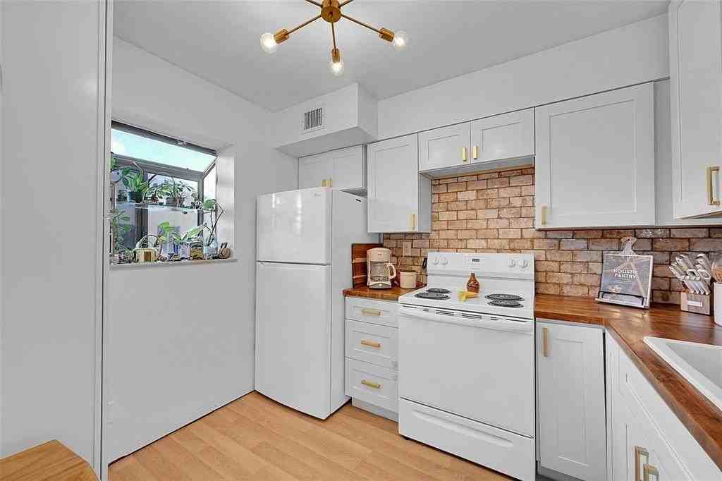 117 Gardens Dr #204 - Photo 7 of 32