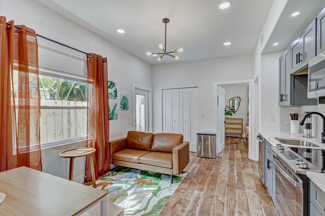 721 Franklin Rd - Photo 4 of 36