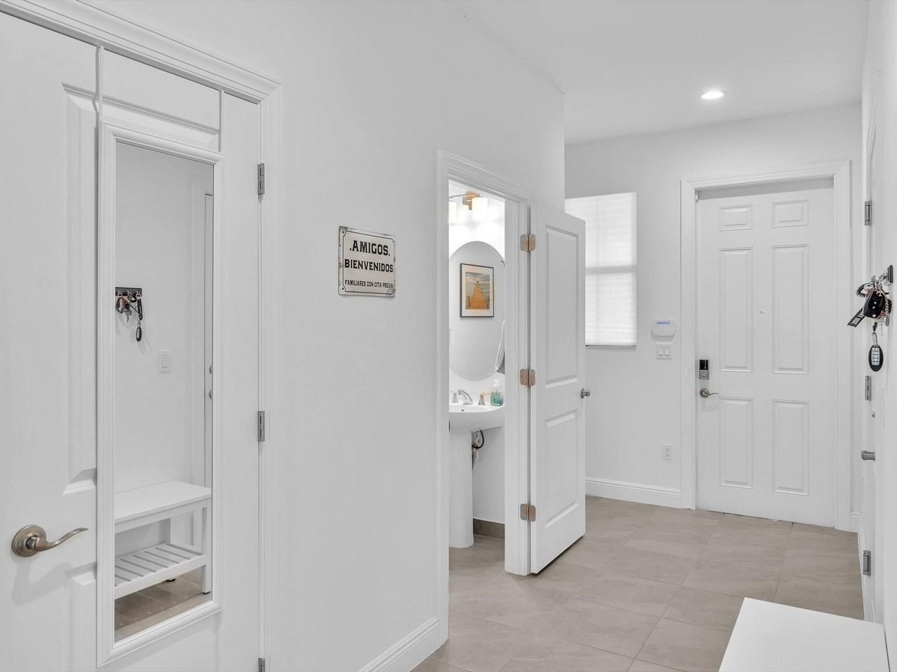 556 Sanderling Cir - Photo 7 of 34