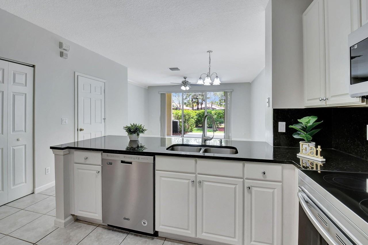 9917 Porta Leona Ln - Photo 6 of 30