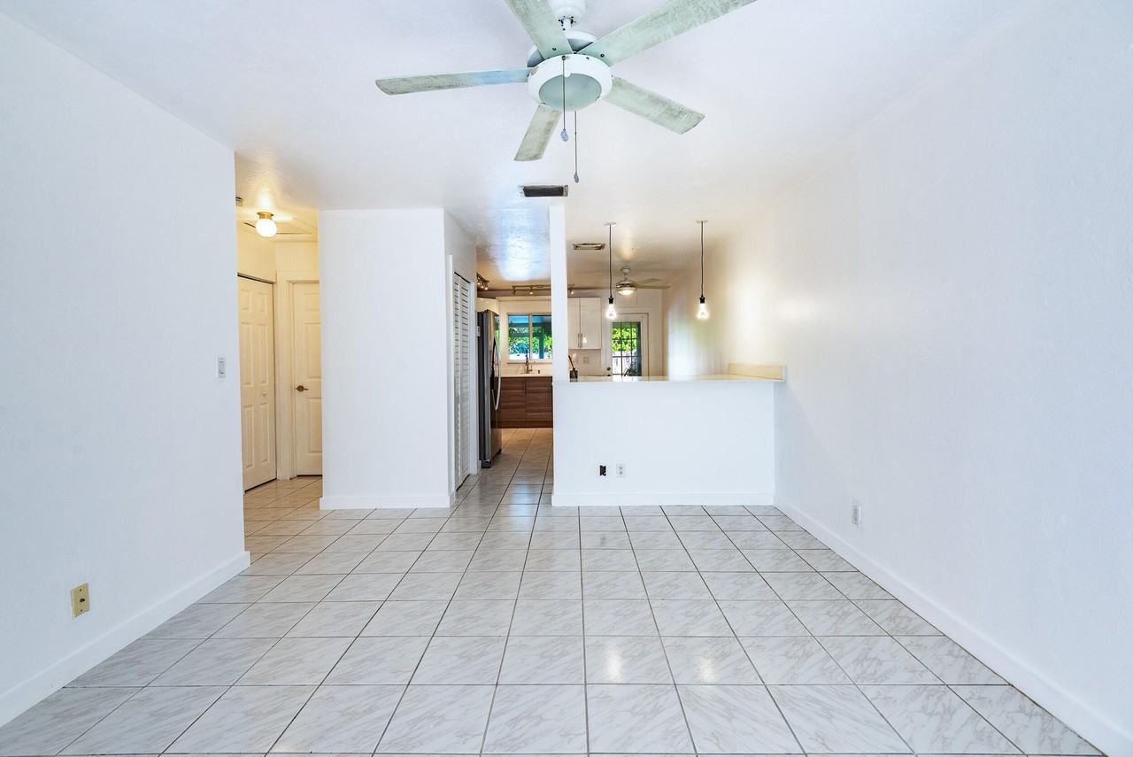 2501 Taylor St #C - Photo 3 of 21