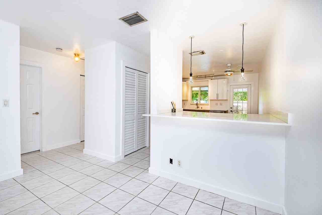 2501 Taylor St #C - Photo 6 of 21