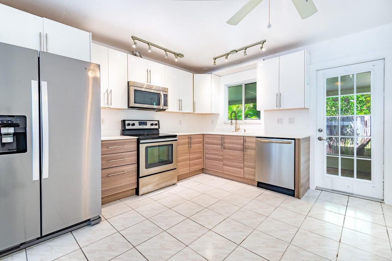 2501 Taylor St #C - Photo 7 of 21