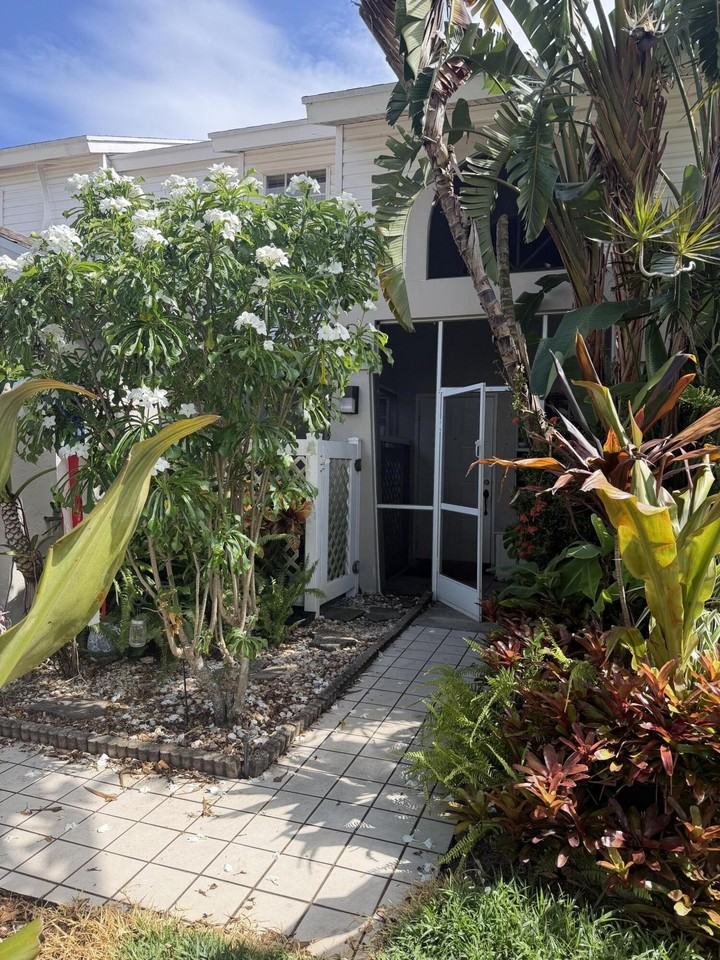 9262 Boca Gardens Pkwy #B - Photo 3 of 30