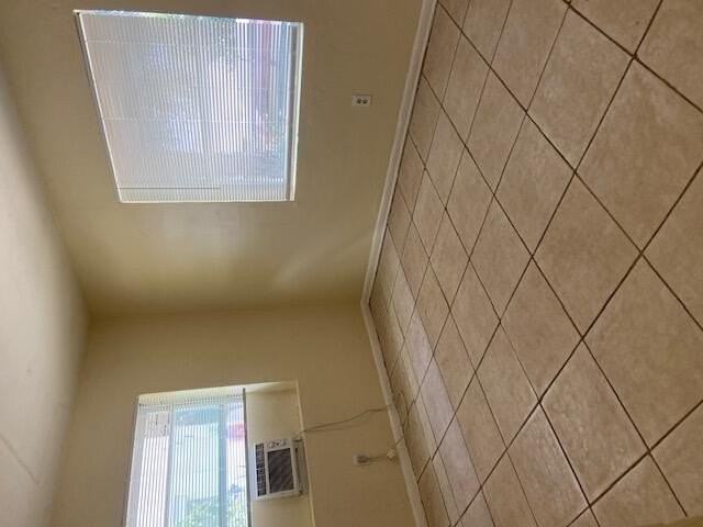 709 11th St #2 - Photo 3 of 6