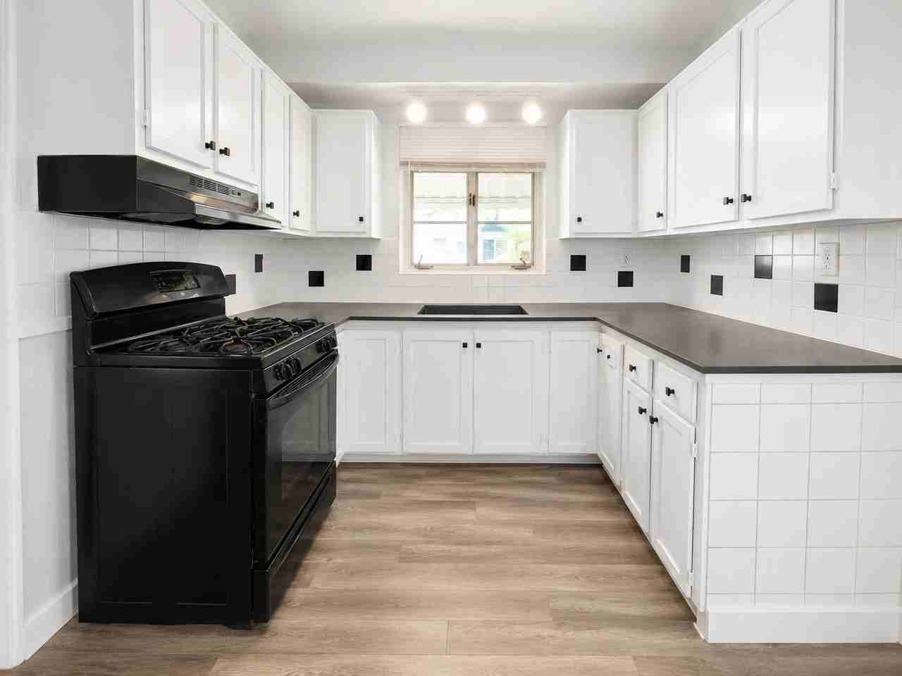 1859 Buchanan St #3 - Photo 3 of 8