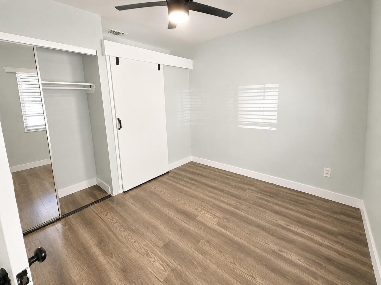 1859 Buchanan St #3 - Photo 6 of 8