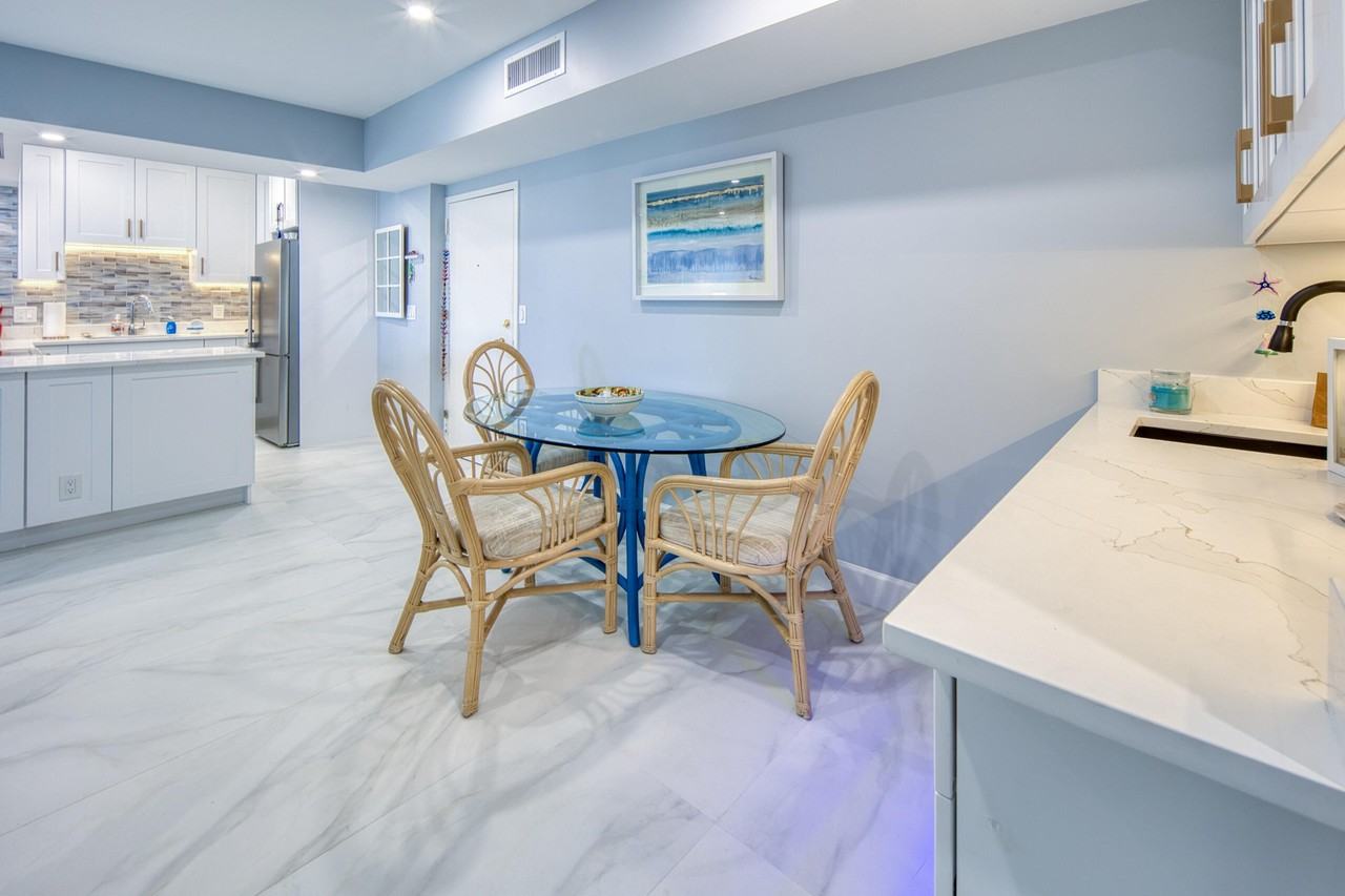 3230 S Ocean Blvd #E609 - Photo 4 of 50