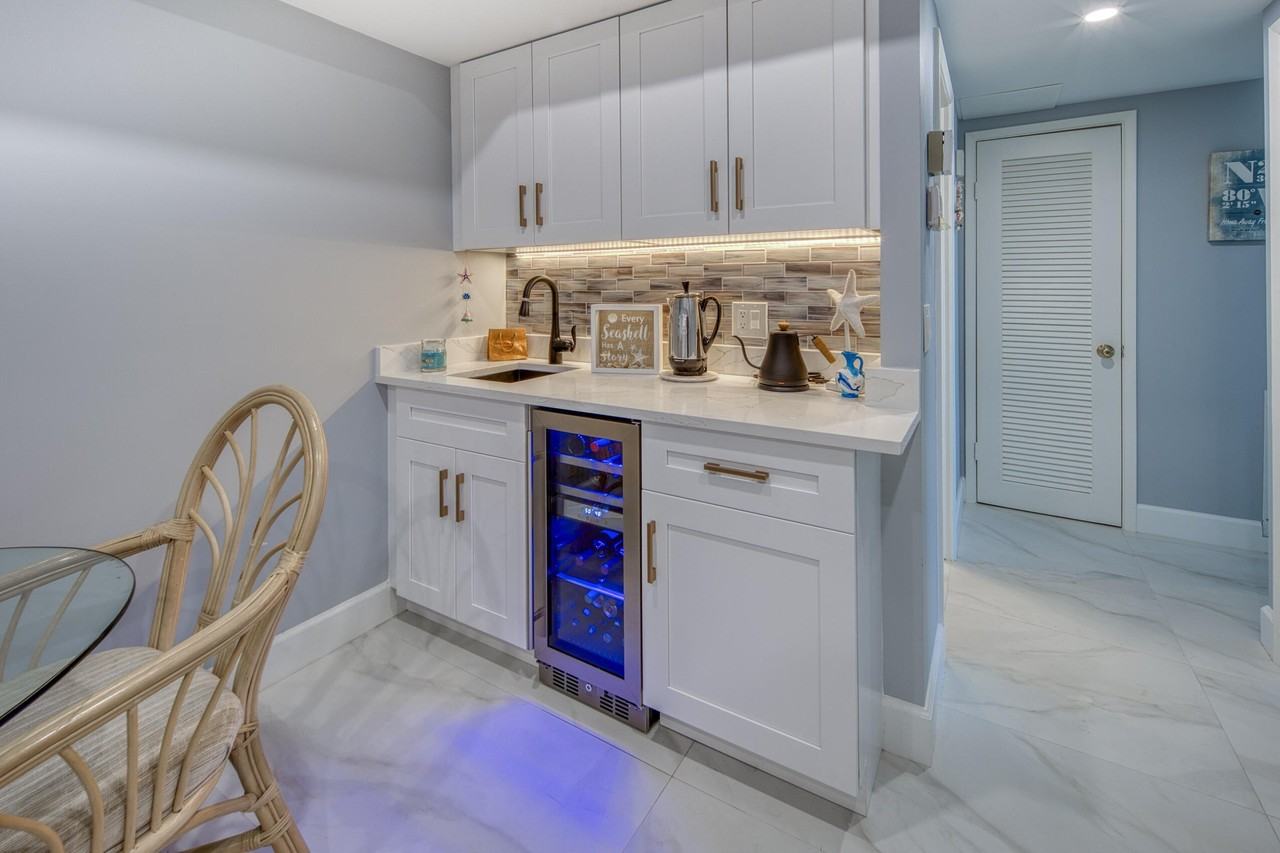 3230 S Ocean Blvd #E609 - Photo 5 of 50
