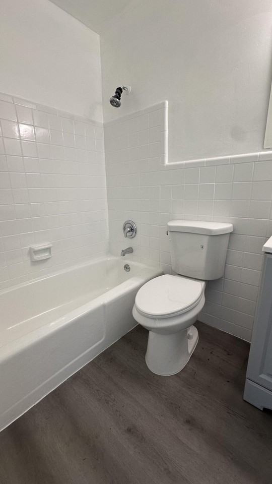 417 Se 12th Ct #8 - Photo 7 of 8