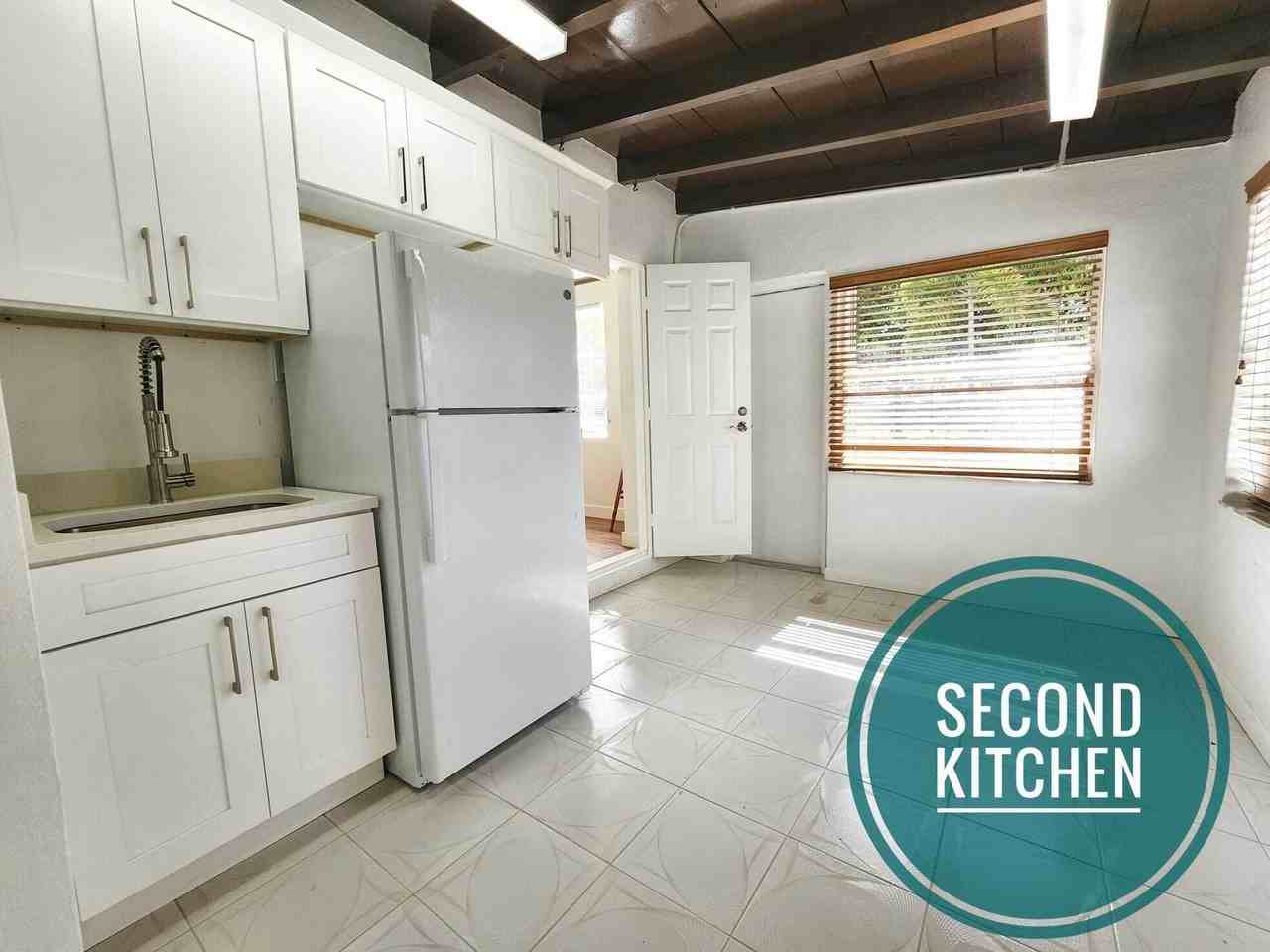 617 Ne 8th Ave - Photo 5 of 45