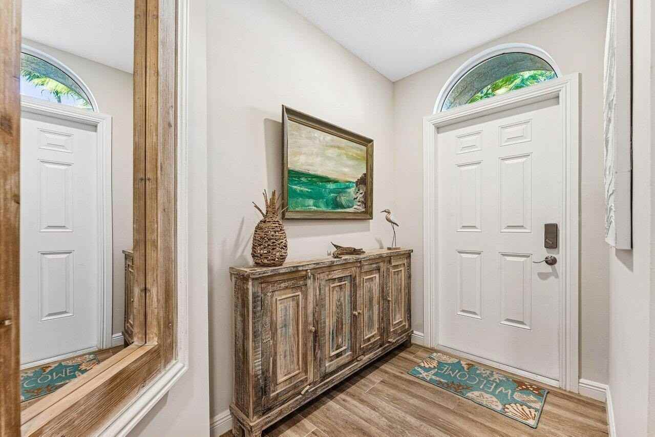 813 Estancia Way - Photo 3 of 29