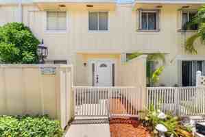 featured image of 6175 Riverwalk Ln #4