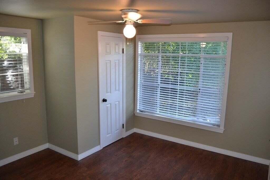 2628 Colorado Ave - Photo 6 of 8