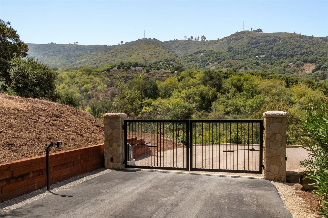 6214 Casitas Pass Rd - Photo 3 of 49