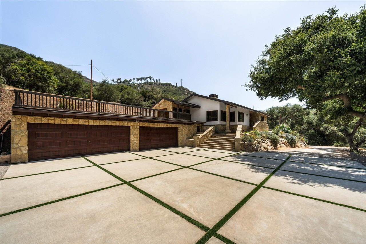 6214 Casitas Pass Rd - Photo 4 of 49