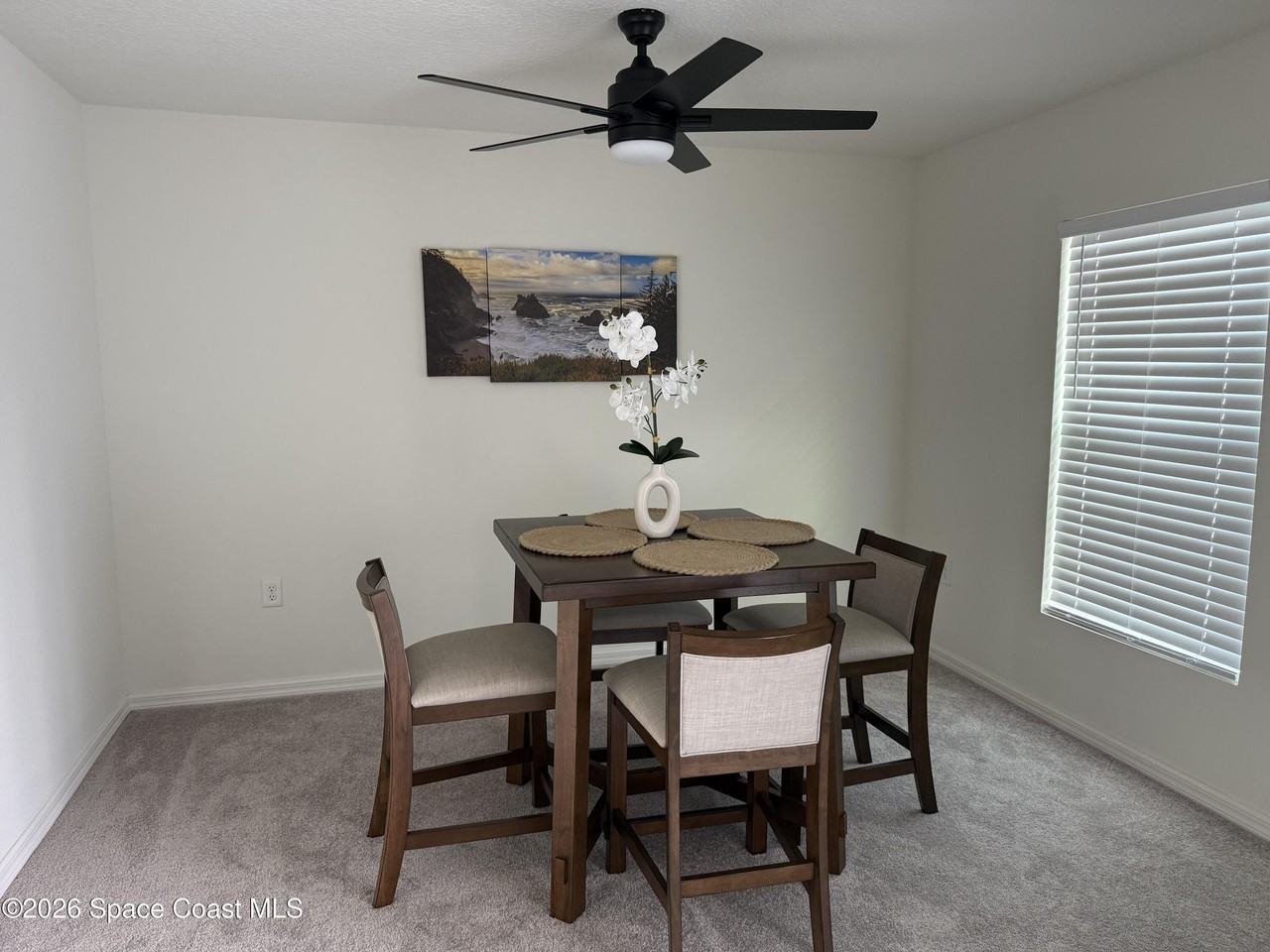 593 Haleybury St Sw - Photo 2 of 13