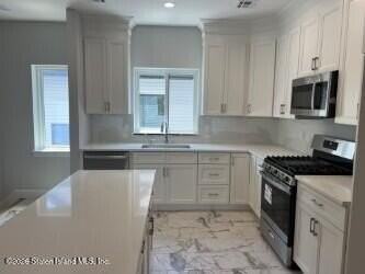 42 Oconnor Ave #2FL - Photo 4 of 8