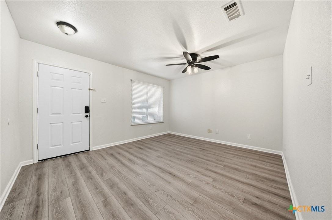 5304 Oster Dr - Photo 5 of 43