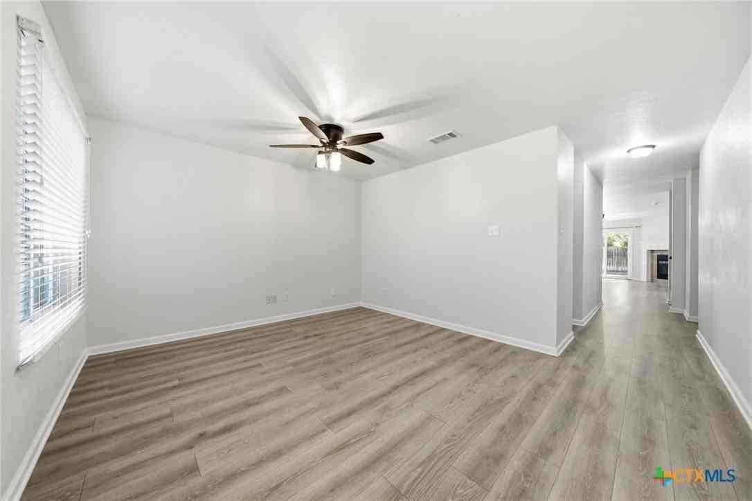 5304 Oster Dr - Photo 6 of 43