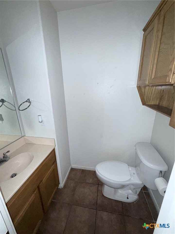 2901 Tucson Dr - Photo 3 of 9