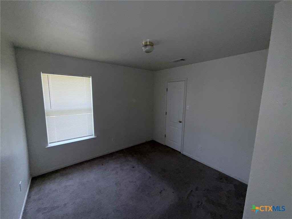 2901 Tucson Dr - Photo 4 of 9