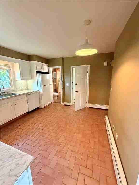 1561 Cranston St #1 - Photo 5 of 20