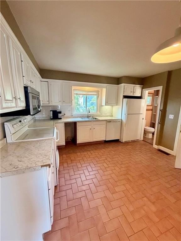 1561 Cranston St #1 - Photo 6 of 20