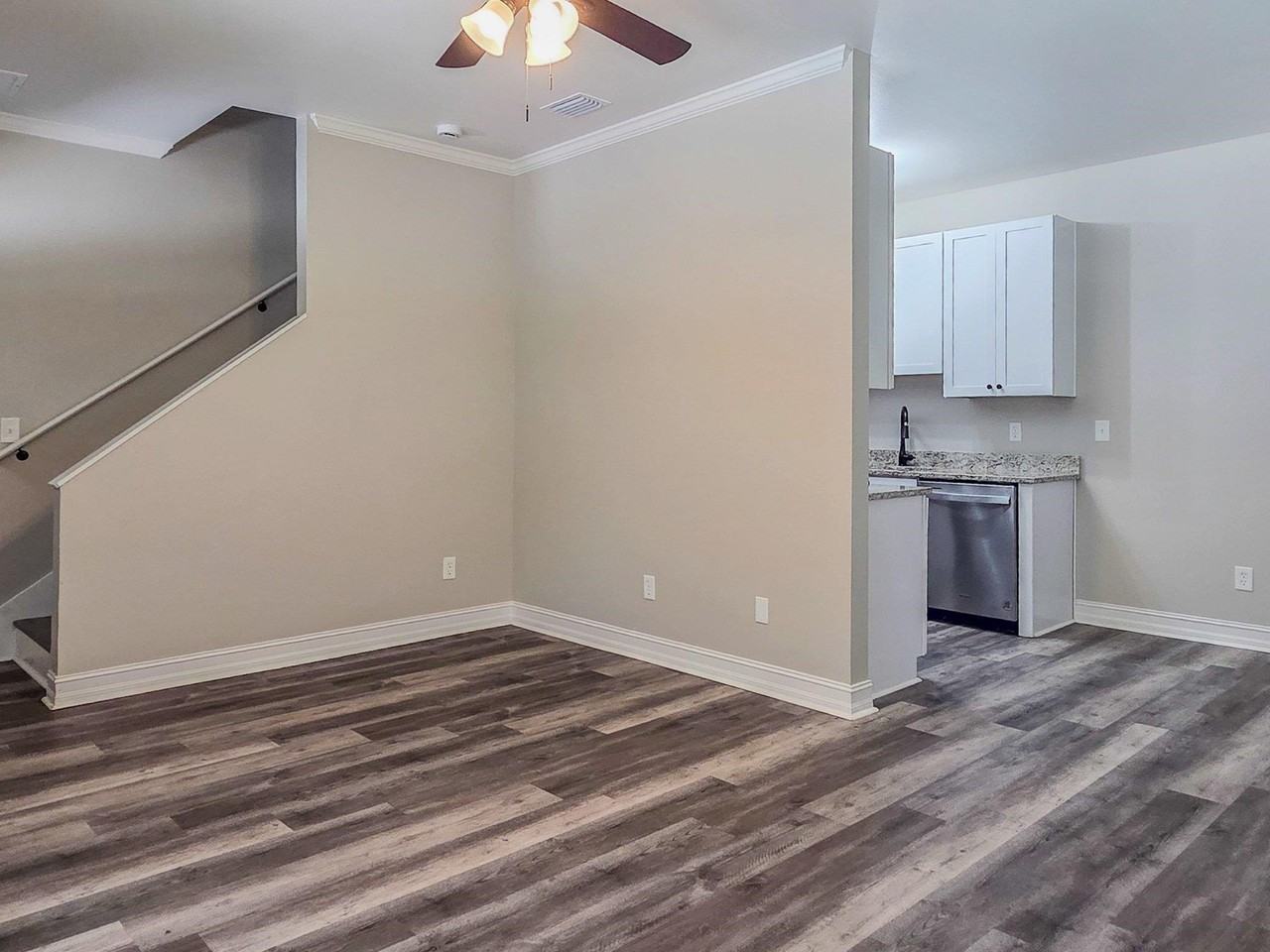 3397 Jim Lee Rd - Photo 6 of 35