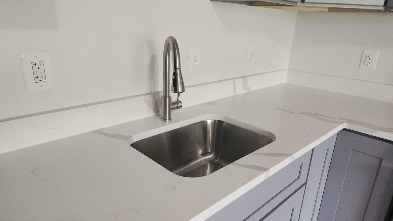 920 Madison St Nw #301 - Photo 6 of 19